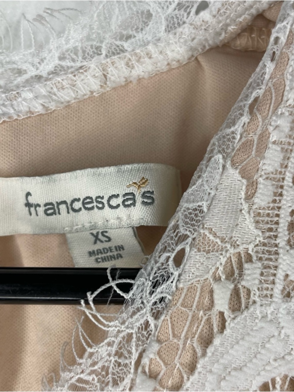 Francesca’s Cream Lace Romper V-Neck Short Sleeve Boho Chic Lined - Picture 5 of 6